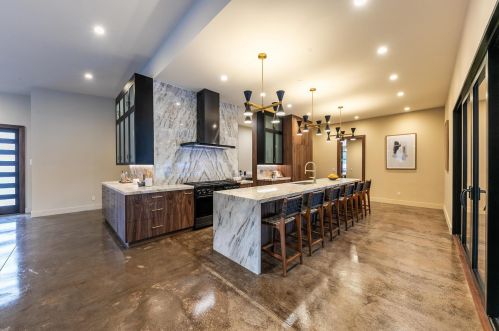 11761 Bottcher Loop, Truckee CA  96161-2792 exterior