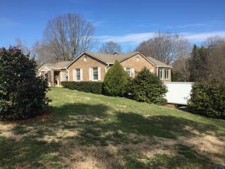 204 Stonecrest Cir, Concord, NC 28027-7181