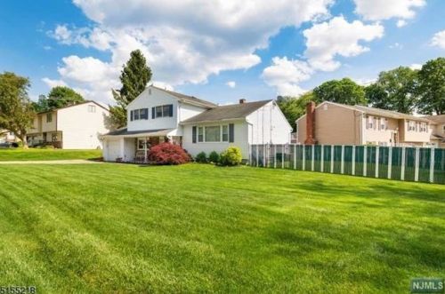 14 Crestmont Dr, Dover, NJ 07801-1924