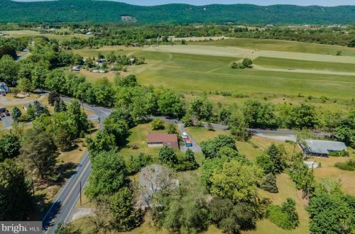 481 Cranes Gap Rd, Carlisle PA  17013-9602 exterior