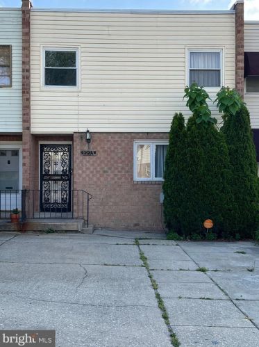 1221 Melville St, Philadelphia, PA 19143-3716