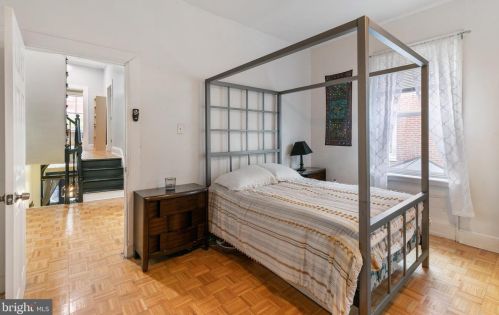 627 16th St, Philadelphia PA  19130-3415 exterior
