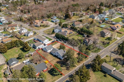 34 Lacey Rd, Lacey, NJ 08731-3606