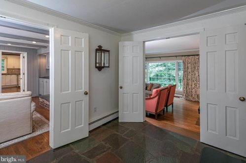 7 Honeybrook Dr, Princeton NJ  08540-7434 exterior