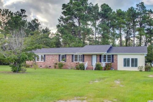 1029 Log Cabin Rd, Loris, SC 29569-5533