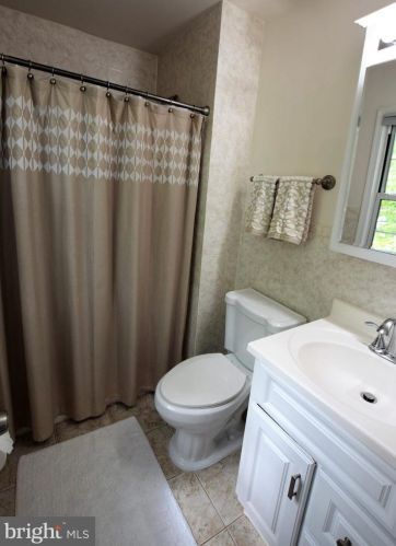 6100 Heron Pond Ct, Springfield VA  22015-3738 exterior