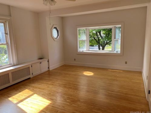 46 1st St, Norwalk CT  06855-2320 exterior