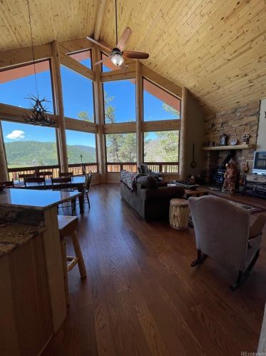 2221 Sigler Dr, Sangre De Cristo Ranches CO exterior