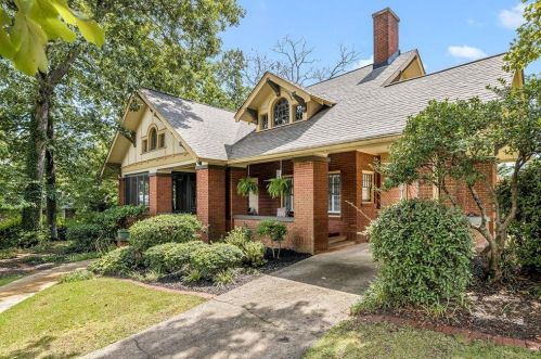 760 Tugalo St, Toccoa, GA 30577-2138