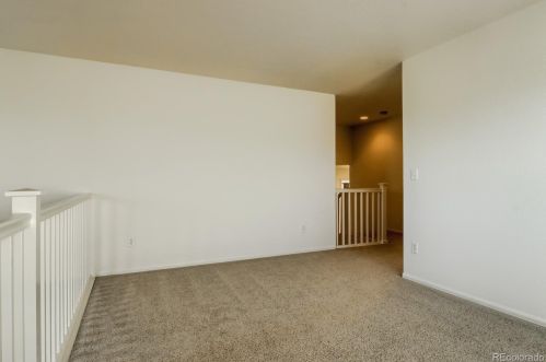 25028 Canal Pl, Aurora CO 80018-1627 exterior
