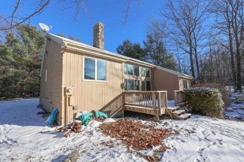 15 Bramble Ln, Laconia, NH 03249-7832