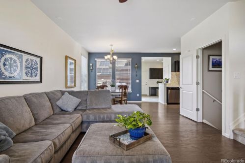 14744 Crestridge Dr, Aurora CO 80015-4207 exterior