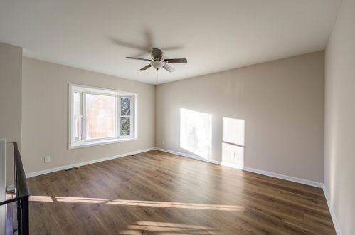 160 Olympic Dr, Lemont, IL 60440-2449