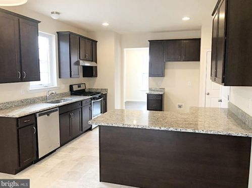 16 Stoneham Rd, Trenton NJ exterior