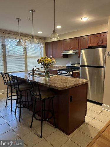 1224 17th St, Philadelphia PA  19146-3041 exterior