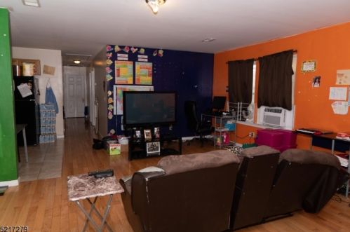 66 3 St, Paterson NJ 07522-1845 exterior