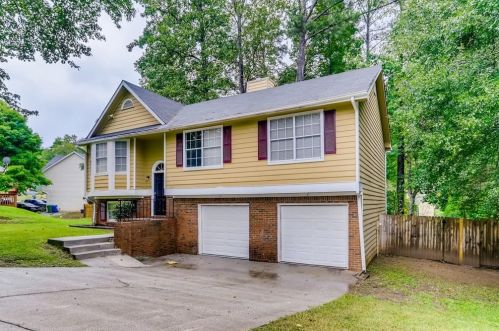 2241 Cody Ct, Lithonia, GA 30058-8314