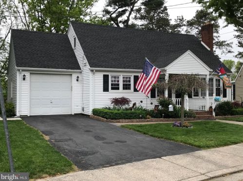 30 Macaltioner Ave, Pilesgrove, NJ 08098-1327
