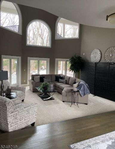 11 Smith Rd, Flemington, NJ 08822-7300
