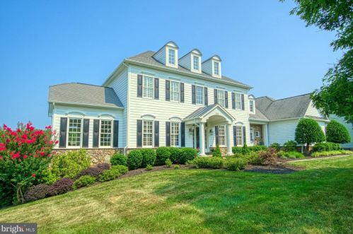 17212 Cannonade Dr, Leesburg, VA 20176-7192
