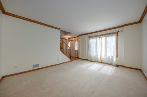 2772 Freeland Cir, Naperville IL  60564-5827 exterior