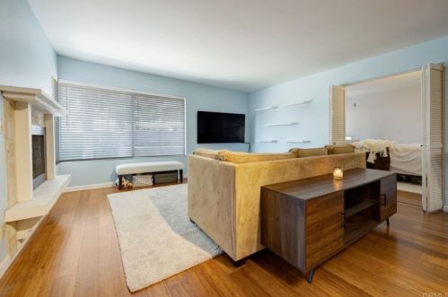 10300 Caminito Cuervo, San Diego, CA 92108-1807