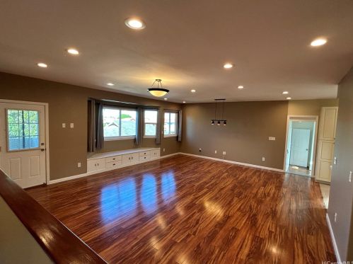 3237 Catherine St, Honolulu HI  96815-4149 exterior