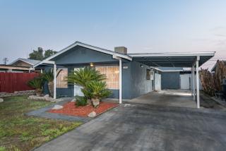 3744 Ward Ave, Fresno, CA 93725-2536