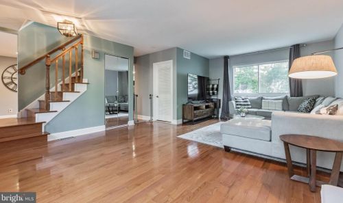 241 Nassau Dr, Tavistock NJ 08033-3976 exterior