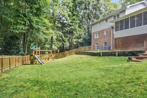 5038 Heatherdale Ln, Atlanta GA  30360-1669 exterior