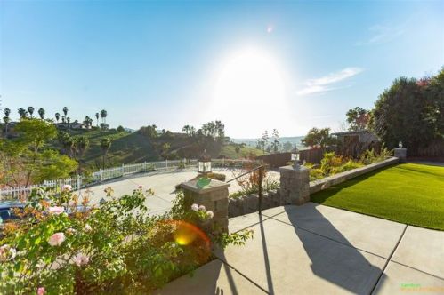 5786 Redondo Dr, Bonsall, CA 92003-4012