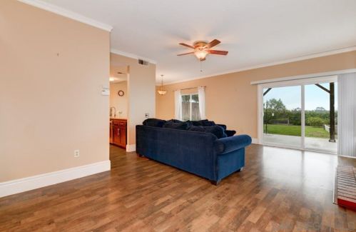 3674 Harwich Dr, Carlsbad, CA 92010-7048