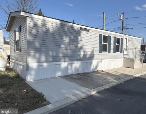 5224 Marlton Pike, Camden NJ 08109-4702 exterior