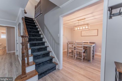 89 Wellington Pl, Burlington, NJ 08016-3329