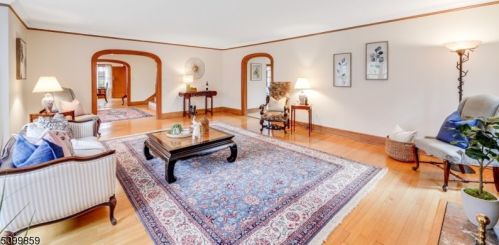 140 Wyoming Ave, Maplewood NJ 07040-1043 exterior