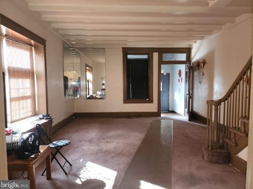 4937 11 St, Philadelphia PA 19112-1308 exterior