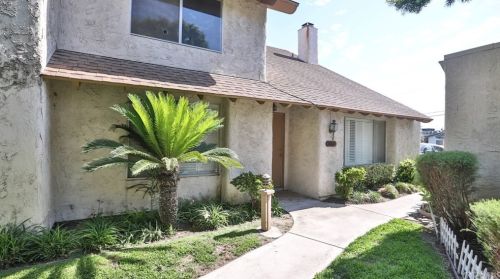 10511 Carol Ln, Garden Grove, CA 92840-2029