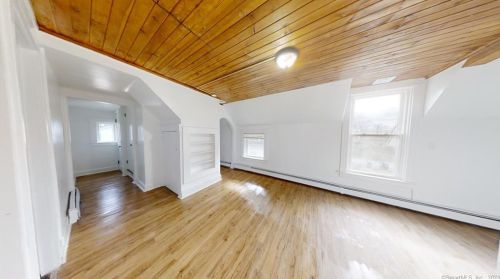 198 Broad St, Killingly CT  06239-3001 exterior