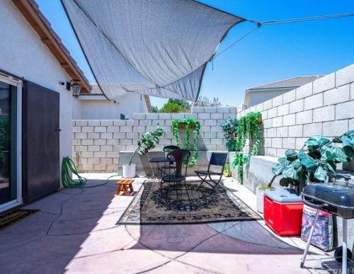 3527 Cooperstown Ave, Lancaster CA  93535-2429 exterior