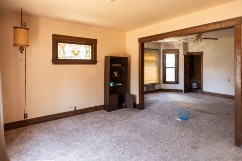 608 Douglas Ave, Calumet City, IL 60409-4232