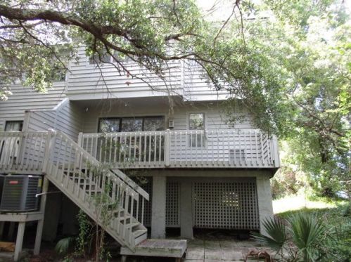 1065 Marsh Court Ln, Mount Pleasant, SC 29464-3351