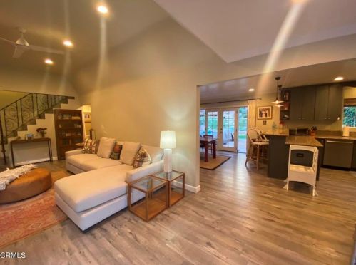 1431 Hillside Dr, Glendale CA  91208-2416 exterior