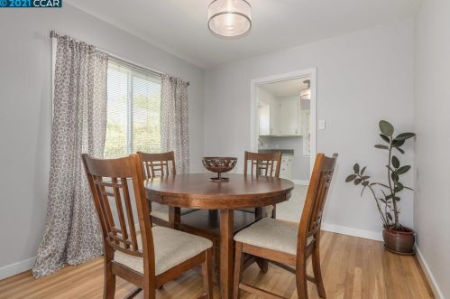 1040 Veale Ave, Pacheco, CA 94553-2938