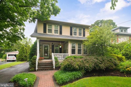 285 Merion Ave, Tavistock, NJ 08033-1412