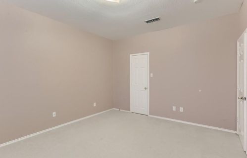 1401 Summerhill Dr, Carrollton TX 75007-6049 exterior