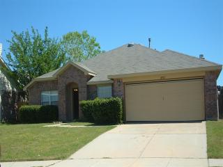 10721 Ivy Creek Ln, Fort Worth TX  76140-5559 exterior