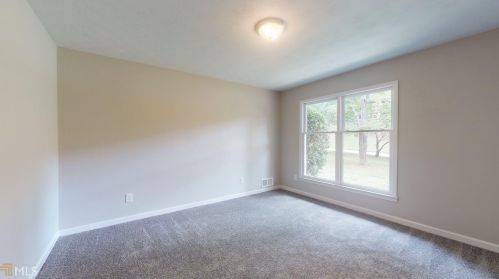 4100 Coatsworth Dr, Rex GA 30273-1500 exterior