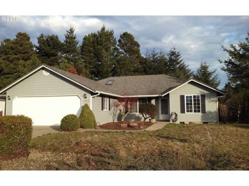1202 Yew Ct, Florence OR  97439-7602 exterior