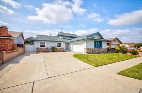 5300 Cumberland Dr, Cypress, CA 90630-3703