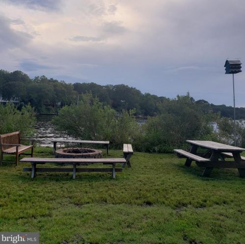 583 Jumpers Hole Rd, Severna Park MD  21146-2637 exterior